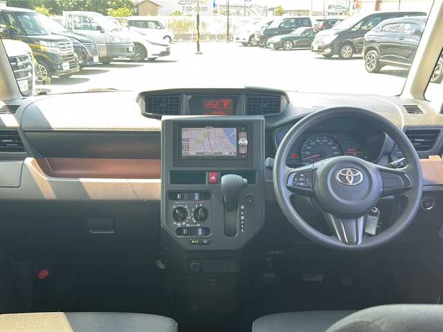 トヨタ タンク X S 岐阜県 2017(平29)年 12.1万km マゼンタベリーマイカM 登録時走行距離120405m/社外７型ナビ/ワンセグＴＶ/CDチェンジャー/AUX/バックカメラ/コーナーセンサー後方/ハロゲンライト/オートライト/ビルトインＥＴＣ/プッシュスタート/スマートキー/スペアキー一本/サイドアンダーミラー/衝突被害軽減システム/片側パワースライドドア/横滑り防止装置/パワーステアリング/パワーウィンドウ/アイドリングストップ