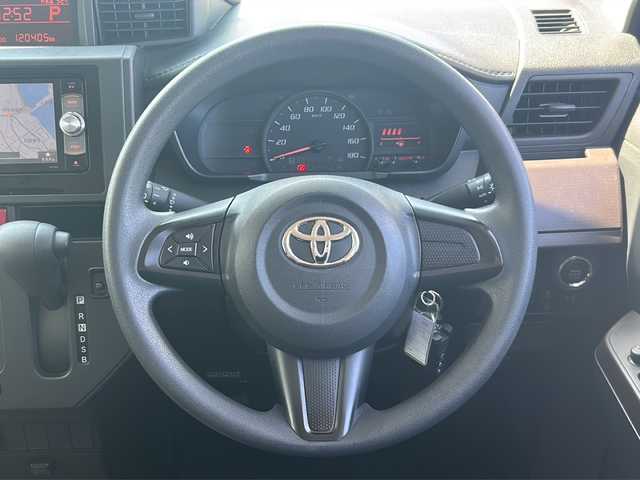 トヨタ タンク X S 岐阜県 2017(平29)年 12.1万km マゼンタベリーマイカM 登録時走行距離120405m/社外７型ナビ/ワンセグＴＶ/CDチェンジャー/AUX/バックカメラ/コーナーセンサー後方/ハロゲンライト/オートライト/ビルトインＥＴＣ/プッシュスタート/スマートキー/スペアキー一本/サイドアンダーミラー/衝突被害軽減システム/片側パワースライドドア/横滑り防止装置/パワーステアリング/パワーウィンドウ/アイドリングストップ