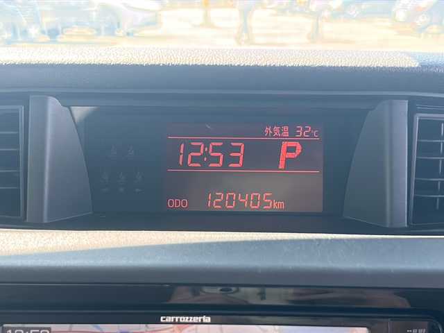 トヨタ タンク X S 岐阜県 2017(平29)年 12.1万km マゼンタベリーマイカM 登録時走行距離120405m/社外７型ナビ/ワンセグＴＶ/CDチェンジャー/AUX/バックカメラ/コーナーセンサー後方/ハロゲンライト/オートライト/ビルトインＥＴＣ/プッシュスタート/スマートキー/スペアキー一本/サイドアンダーミラー/衝突被害軽減システム/片側パワースライドドア/横滑り防止装置/パワーステアリング/パワーウィンドウ/アイドリングストップ