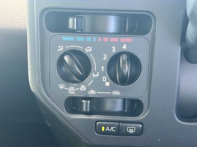 トヨタ タンク X S 岐阜県 2017(平29)年 12.1万km マゼンタベリーマイカM 登録時走行距離120405m/社外７型ナビ/ワンセグＴＶ/CDチェンジャー/AUX/バックカメラ/コーナーセンサー後方/ハロゲンライト/オートライト/ビルトインＥＴＣ/プッシュスタート/スマートキー/スペアキー一本/サイドアンダーミラー/衝突被害軽減システム/片側パワースライドドア/横滑り防止装置/パワーステアリング/パワーウィンドウ/アイドリングストップ