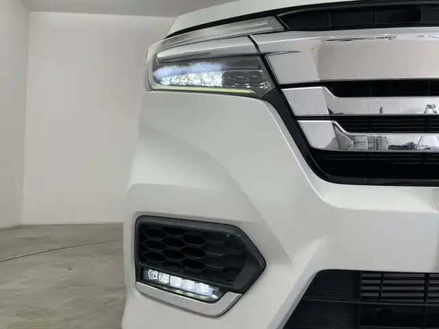 ホンダ ステップワゴン スパーダ ホンダセンシング 群馬県 2018(平30)年 3.2万km プラチナホワイトパール 純正９型ナビ　純正１１．６型後席モニター　アダプティブクルーズコントロール　バックカメラ　レーンキープアシスト　両側パワースライドドア　ＬＥＤヘッドライト　ＥＴＣ２．０　純正アルミホイール　禁煙車