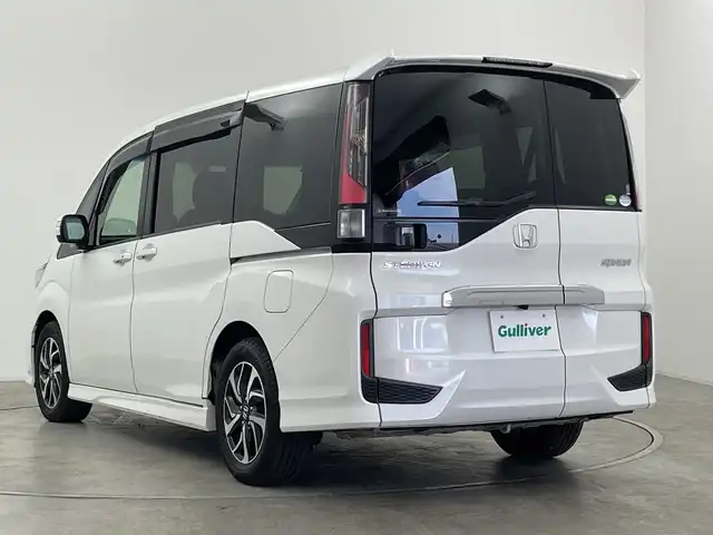 ホンダ ステップワゴン スパーダ ホンダセンシング 群馬県 2018(平30)年 3.2万km プラチナホワイトパール 純正９型ナビ　純正１１．６型後席モニター　アダプティブクルーズコントロール　バックカメラ　レーンキープアシスト　両側パワースライドドア　ＬＥＤヘッドライト　ＥＴＣ２．０　純正アルミホイール　禁煙車
