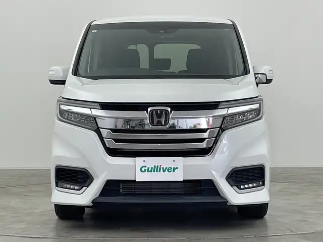 ホンダ ステップワゴン スパーダ ホンダセンシング 群馬県 2018(平30)年 3.2万km プラチナホワイトパール 純正９型ナビ　純正１１．６型後席モニター　アダプティブクルーズコントロール　バックカメラ　レーンキープアシスト　両側パワースライドドア　ＬＥＤヘッドライト　ＥＴＣ２．０　純正アルミホイール　禁煙車