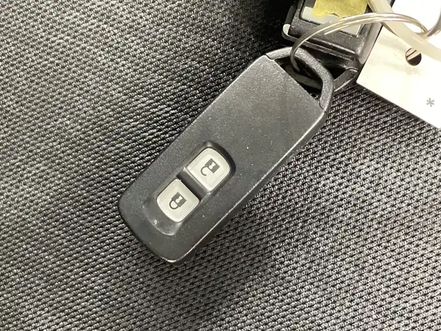 ホンダ Ｎ ＢＯＸ カスタム G 栃木県 2012(平24)年 4.3万km プレミアムホワイトパール 純正オーディオ/（CD/USB/AUX/iPod）/両側スライドドア/禁煙車/オートライト/横滑り防止装置/フォグランプ/スマートキー/プッシュスタート/アイドリングストップ/純正フロアマット/エンジンスターター/サマータイヤ積込