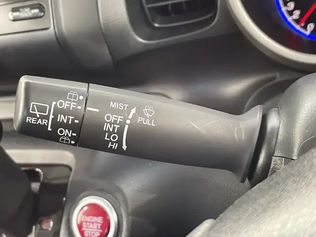 ホンダ Ｎ ＢＯＸ カスタム G 栃木県 2012(平24)年 4.3万km プレミアムホワイトパール 純正オーディオ/（CD/USB/AUX/iPod）/両側スライドドア/禁煙車/オートライト/横滑り防止装置/フォグランプ/スマートキー/プッシュスタート/アイドリングストップ/純正フロアマット/エンジンスターター/サマータイヤ積込