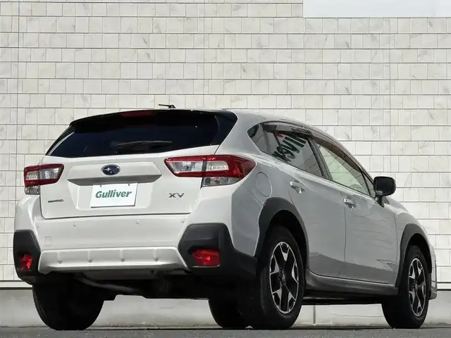 スバル インプレッサ ＸＶ 2．0i－L アイサイト 岩手県 2018(平30)年 1.6万km クリスタルホワイトP 禁煙車/ワンオーナー/4WD/アイサイトver.3/純正ナビ/→フルセグTV/Bluetooth/CD/DVD/FM/AM/ステアリングスイッチ/追従型クルーズコントロール/ステアリング・レスポンシブ・ヘッドランプ/横滑り防止装置/衝突軽減ブレーキ/踏み間違い抑制システム/レーンキープアシスト/前後コーナーセンサー/電子パーキング/ブレーキオートホールド/X-MODE/〇プッシュスタート/〇パドルシフト/〇電動格納ミラー/〇ウィンカーミラー/〇ドアバイザー/〇フロアマット/〇スマートキー/オートライト/LEDヘッドライト/フォグライト/ETC