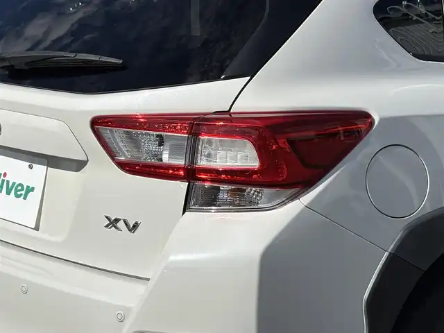 スバル インプレッサ ＸＶ 2．0i－L アイサイト 岩手県 2018(平30)年 1.6万km クリスタルホワイトP 禁煙車/ワンオーナー/4WD/アイサイトver.3/純正ナビ/→フルセグTV/Bluetooth/CD/DVD/FM/AM/ステアリングスイッチ/追従型クルーズコントロール/ステアリング・レスポンシブ・ヘッドランプ/横滑り防止装置/衝突軽減ブレーキ/踏み間違い抑制システム/レーンキープアシスト/前後コーナーセンサー/電子パーキング/ブレーキオートホールド/X-MODE/〇プッシュスタート/〇パドルシフト/〇電動格納ミラー/〇ウィンカーミラー/〇ドアバイザー/〇フロアマット/〇スマートキー/オートライト/LEDヘッドライト/フォグライト/ETC
