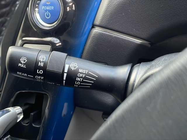 トヨタ プリウス α G ツーリングセレクション 熊本県 2012(平24)年 9万km ホワイトパールクリスタルシャイン (株)IDOMが運営する【じしゃロン熊本店】の自社ローン専用車両になります。/こちらは現金またはオートローンご利用時の価格です。自社ローンご希望の方は別途その旨お申付け下さい /社外ナビ　/フルセグＴＶ　/Ｂｌｕｅｔｏｏｔｈ　/ビルトインＥＴＣ　/スカイルーフ　/クルーズコントロール　/Ｗ＋サイドエアバッグ　/カーテンエアバッグ　/ステアリングスイッチ　/プッシュスタート　/スマートキー