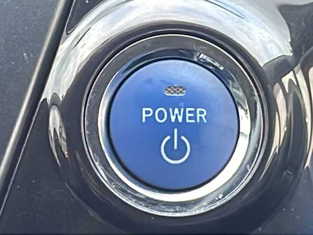 トヨタ プリウス α G ツーリングセレクション 熊本県 2012(平24)年 9万km ホワイトパールクリスタルシャイン (株)IDOMが運営する【じしゃロン熊本店】の自社ローン専用車両になります。/こちらは現金またはオートローンご利用時の価格です。自社ローンご希望の方は別途その旨お申付け下さい /社外ナビ　/フルセグＴＶ　/Ｂｌｕｅｔｏｏｔｈ　/ビルトインＥＴＣ　/スカイルーフ　/クルーズコントロール　/Ｗ＋サイドエアバッグ　/カーテンエアバッグ　/ステアリングスイッチ　/プッシュスタート　/スマートキー