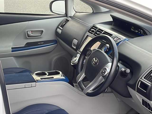 トヨタ プリウス α G ツーリングセレクション 熊本県 2012(平24)年 9万km ホワイトパールクリスタルシャイン (株)IDOMが運営する【じしゃロン熊本店】の自社ローン専用車両になります。/こちらは現金またはオートローンご利用時の価格です。自社ローンご希望の方は別途その旨お申付け下さい /社外ナビ　/フルセグＴＶ　/Ｂｌｕｅｔｏｏｔｈ　/ビルトインＥＴＣ　/スカイルーフ　/クルーズコントロール　/Ｗ＋サイドエアバッグ　/カーテンエアバッグ　/ステアリングスイッチ　/プッシュスタート　/スマートキー