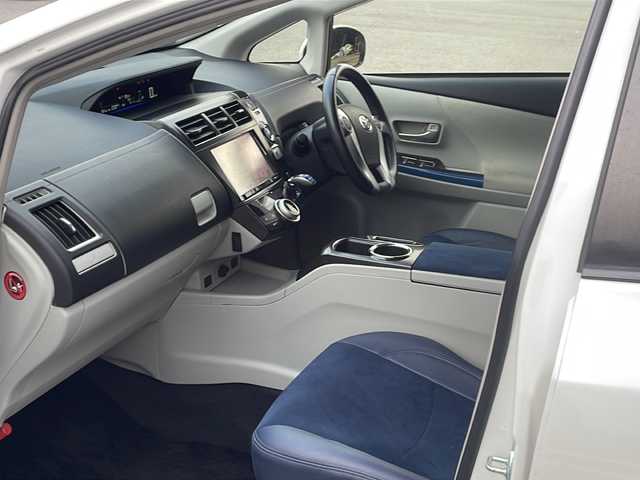 トヨタ プリウス α G ツーリングセレクション 熊本県 2012(平24)年 9万km ホワイトパールクリスタルシャイン (株)IDOMが運営する【じしゃロン熊本店】の自社ローン専用車両になります。/こちらは現金またはオートローンご利用時の価格です。自社ローンご希望の方は別途その旨お申付け下さい /社外ナビ　/フルセグＴＶ　/Ｂｌｕｅｔｏｏｔｈ　/ビルトインＥＴＣ　/スカイルーフ　/クルーズコントロール　/Ｗ＋サイドエアバッグ　/カーテンエアバッグ　/ステアリングスイッチ　/プッシュスタート　/スマートキー