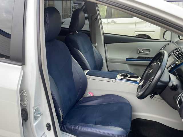 トヨタ プリウス α G ツーリングセレクション 熊本県 2012(平24)年 9万km ホワイトパールクリスタルシャイン (株)IDOMが運営する【じしゃロン熊本店】の自社ローン専用車両になります。/こちらは現金またはオートローンご利用時の価格です。自社ローンご希望の方は別途その旨お申付け下さい /社外ナビ　/フルセグＴＶ　/Ｂｌｕｅｔｏｏｔｈ　/ビルトインＥＴＣ　/スカイルーフ　/クルーズコントロール　/Ｗ＋サイドエアバッグ　/カーテンエアバッグ　/ステアリングスイッチ　/プッシュスタート　/スマートキー