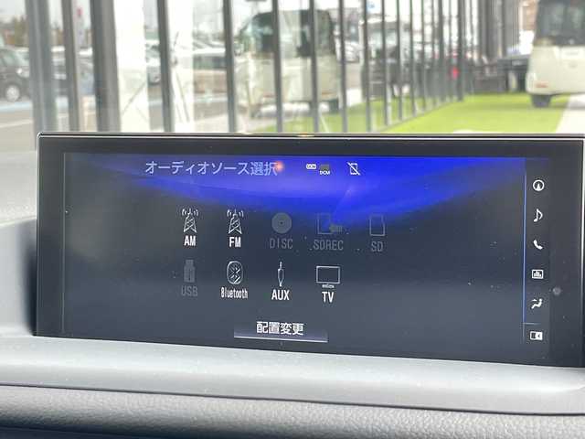 レクサス ＣＴ 200h バージョンC 愛知県 2021(令3)年 1.1万km ソニッククォーツ レクサスセーフティセンス/純正10型ナビ/シートヒーター/バックカメラ/レーダークルーズコントロール/コーナーセンサー/純正アルミホイール/パワーシート/ETC2.0/LEDヘッドライト/パドルシフト/ステアリングヒーター/レーンキープアシスト/オートマチックハイビーム/ドライブレコーダー/ステアリングスイッチ/スマートキー/プッシュスタート