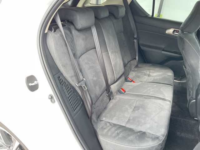 レクサス ＣＴ 200h バージョンC 愛知県 2021(令3)年 1.1万km ソニッククォーツ レクサスセーフティセンス/純正10型ナビ/シートヒーター/バックカメラ/レーダークルーズコントロール/コーナーセンサー/純正アルミホイール/パワーシート/ETC2.0/LEDヘッドライト/パドルシフト/ステアリングヒーター/レーンキープアシスト/オートマチックハイビーム/ドライブレコーダー/ステアリングスイッチ/スマートキー/プッシュスタート