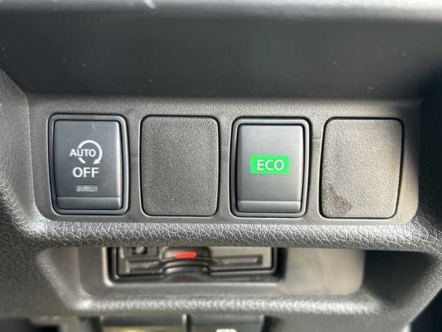 日産 エクストレイル モード・プレミア オーテック30th 愛媛県 2017(平29)年 5.2万km ダイヤモンドブラック 純正ナビ/Bluetooth/SD/ワンセグ/バックカメラ/パワーバックドア/レザーシート/前席シートヒーター/ドライブレコーダー前のみ/社外18インチAW/ETC/オートLEDヘッドライト/プッシュスタート/アイドリングストップ/純正フロアマット