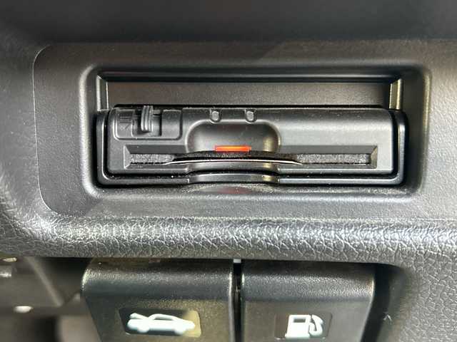 日産 エクストレイル モード・プレミア オーテック30th 愛媛県 2017(平29)年 5.2万km ダイヤモンドブラック 純正ナビ/Bluetooth/SD/ワンセグ/バックカメラ/パワーバックドア/レザーシート/前席シートヒーター/ドライブレコーダー前のみ/社外18インチAW/ETC/オートLEDヘッドライト/プッシュスタート/アイドリングストップ/純正フロアマット