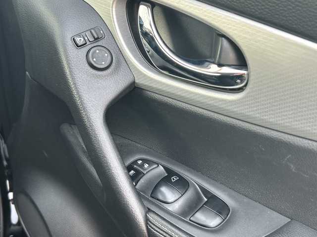 日産 エクストレイル モード・プレミア オーテック30th 愛媛県 2017(平29)年 5.2万km ダイヤモンドブラック 純正ナビ/Bluetooth/SD/ワンセグ/バックカメラ/パワーバックドア/レザーシート/前席シートヒーター/ドライブレコーダー前のみ/社外18インチAW/ETC/オートLEDヘッドライト/プッシュスタート/アイドリングストップ/純正フロアマット