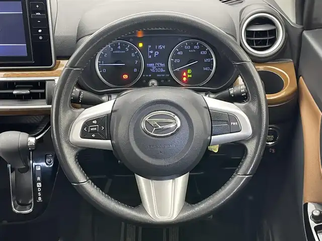 ダイハツ キャスト スタイル GプライムコレSAⅢ 愛知県 2017(平29)年 4.7万km ブラックマイカメタリック 純正８型ナビ　バックカメラ　禁煙車　ＨＤＭＩ　フルセグ　ＤＶＤ　スマアシIII　シートヒーター　ＬＥＤライト　フォグ　純正フロアマット　オートハイビーム　Ｂｌｕｅｔｏｏｔｈ　ＵＳＢ接続　衝突軽減　車線逸脱　純正１５インチAW　プッシュスタート　スマートキー