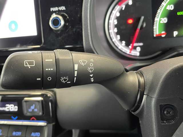 トヨタ ノア S－Z 栃木県 2022(令4)年 5.1万km アティチュードブラックマイカ 禁煙車/純正メモリナビ/(フルセグTV/HDMI/BT)/バックカメラ/ドライブレコーダー/トヨタセーフティセンス/アダプティブクルーズコントロール/レーンディパーチャーアラート/プリクラッシュセーフティ/プロアクティブドライビングアシスト/パーキングサポートブレーキ/クリアランスソナー/ロードサインアシスト/オートマチックハイビーム/先行車発進告知/両側パワースライドドア/ハーフレザーシート/前席シートヒーター/ステアリングスイッチ/ウォークスルー/2列目サンシェード/ビルトインETC2.0/LEDヘッドライト/オートライト/リアフォグランプ/電動格納ミラー/ウィンカーミラー/電動ホールド/オートホールド/純正OP17インチAW/純正フロアマット/純正ドアバイザー/プッシュスタート/スマートキー/スペアキー1本/取扱説明書
