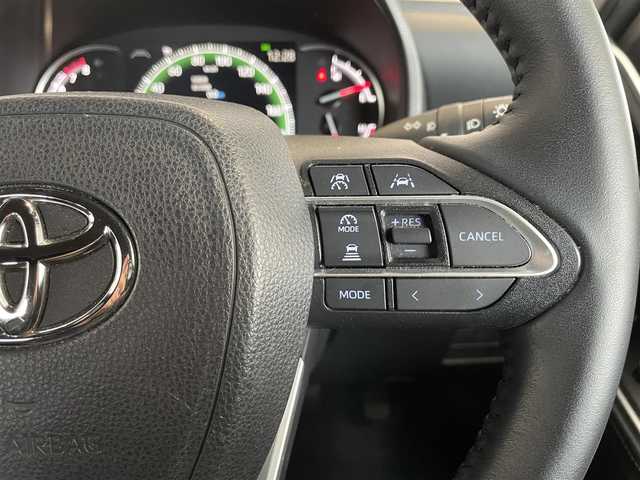 トヨタ ノア S－Z 栃木県 2022(令4)年 5.1万km アティチュードブラックマイカ 禁煙車/純正メモリナビ/(フルセグTV/HDMI/BT)/バックカメラ/ドライブレコーダー/トヨタセーフティセンス/アダプティブクルーズコントロール/レーンディパーチャーアラート/プリクラッシュセーフティ/プロアクティブドライビングアシスト/パーキングサポートブレーキ/クリアランスソナー/ロードサインアシスト/オートマチックハイビーム/先行車発進告知/両側パワースライドドア/ハーフレザーシート/前席シートヒーター/ステアリングスイッチ/ウォークスルー/2列目サンシェード/ビルトインETC2.0/LEDヘッドライト/オートライト/リアフォグランプ/電動格納ミラー/ウィンカーミラー/電動ホールド/オートホールド/純正OP17インチAW/純正フロアマット/純正ドアバイザー/プッシュスタート/スマートキー/スペアキー1本/取扱説明書