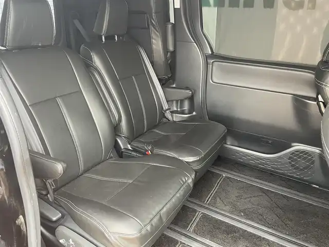 トヨタ ヴォクシー ZS 煌Ⅲ 三重県 2021(令3)年 2万km ブラック トヨタセーフティセンス/・プリクラッシュセーフティ/カロッツェリアメモリナビ/・DVD.CD。SD.Bluetooth/・SD.フルセグTV/・バックカメラ/両側パワースライドドア/205/60R16タイヤ/・16インチ純正アルミ/LEDヘッドライト/オートライト/フロントフォグランプ/・オートハイビーム/・アイドリングストップ/スマートキー/プッシュスタート