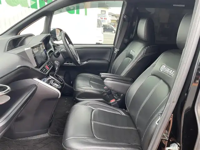 トヨタ ヴォクシー ZS 煌Ⅲ 三重県 2021(令3)年 2万km ブラック トヨタセーフティセンス/・プリクラッシュセーフティ/カロッツェリアメモリナビ/・DVD.CD。SD.Bluetooth/・SD.フルセグTV/・バックカメラ/両側パワースライドドア/205/60R16タイヤ/・16インチ純正アルミ/LEDヘッドライト/オートライト/フロントフォグランプ/・オートハイビーム/・アイドリングストップ/スマートキー/プッシュスタート