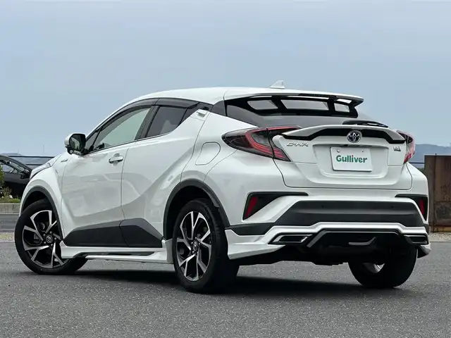 トヨタ Ｃ－ＨＲ G 島根県 2018(平30)年 5.1万km ホワイトパールクリスタルシャイン ワンオーナー/トヨタセーフティセンス/純正9インチナビ/CD/DVD/Bluetooth/フルセグTV/バックカメラ/モデリスタエアロ/クリアランスソナー/BSM/レーンディパーチャーアラート/ハーフレザー調シート/シートヒーター /LEDオートライト/オートマチックハイビーム/ビルトインETC/純正18インチアルミホイール/社外16インチAW付スタッドレス車載/スマートキー/スペアキー×1/プッシュスタート /純正フロアマット/取扱説明書/保証書