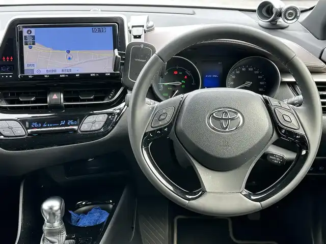 トヨタ Ｃ－ＨＲ G 島根県 2018(平30)年 5.1万km ホワイトパールクリスタルシャイン ワンオーナー/トヨタセーフティセンス/純正9インチナビ/CD/DVD/Bluetooth/フルセグTV/バックカメラ/モデリスタエアロ/クリアランスソナー/BSM/レーンディパーチャーアラート/ハーフレザー調シート/シートヒーター /LEDオートライト/オートマチックハイビーム/ビルトインETC/純正18インチアルミホイール/社外16インチAW付スタッドレス車載/スマートキー/スペアキー×1/プッシュスタート /純正フロアマット/取扱説明書/保証書