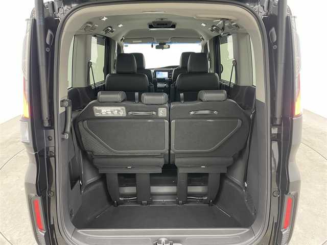 ホンダ ステップワゴン スパーダ クルスピセンシング 岡山県 2020(令2)年 3.5万km プレミアムスパークルブラックパール 純正９インチナビ/（Bluetooth/フルセグTV/CD/DVD/Carplay）/１１．６インチフリップダウンモニター/ハーフレザー/衝突軽減ブレーキシステム/レーダークルーズコントロール/ビルトインＥＴＣ２．０/ＬＥＤヘッドライト/フォグランプ/シートヒーター/純正ドライブレコーダー/両側電動スライドドア