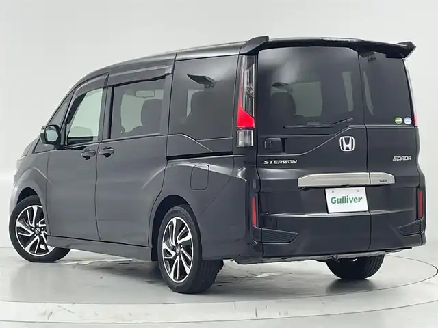 ホンダ ステップワゴン スパーダ クルスピセンシング 大阪府 2020(令2)年 3.5万km プレミアムスパークルブラックパール 純正９インチナビ/（Bluetooth/フルセグTV/CD/DVD/Carplay）/１１．６インチフリップダウンモニター/ハーフレザー/衝突軽減ブレーキシステム/レーダークルーズコントロール/ビルトインＥＴＣ２．０/ＬＥＤヘッドライト/フォグランプ/シートヒーター/純正ドライブレコーダー/両側電動スライドドア
