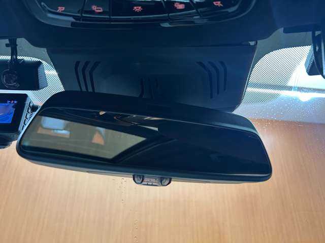 ＢＭＷ Ｘ７ xDrive35d Mスポーツ 千葉県 2020(令2)年 4.4万km サファイアブラックP ６人乗り２列目コンフォートシート　/ウェルネスＰＫＧ　/スカイラウンジパノラマＳＲ　/革シート　/ナビ　/ＴＶ　/３６０°ｈａｒｍａｎｋａｒｄｏｎサウンド　/ＯＰ２２インチＡＷ　/レーザービーム　/ディスプレイキー