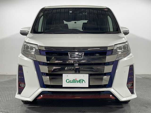 トヨタ ノア Si ダブルバイビーⅡ 広島県 2020(令2)年 5.7万km ホワイトパールクリスタルシャイン 純正10型ナビ/純正フリップダウンモニター/両側パワースライドドア/バックカメラ/クルーズコントロール/クリアランスソナー/セーフティセンス/・プリクラッシュセーフティ/・レーンディパーチャーアラート/・オートマチックハイビーム/LEDヘッドランプ/純正16インチAW/ETC/ドライブレコーダー