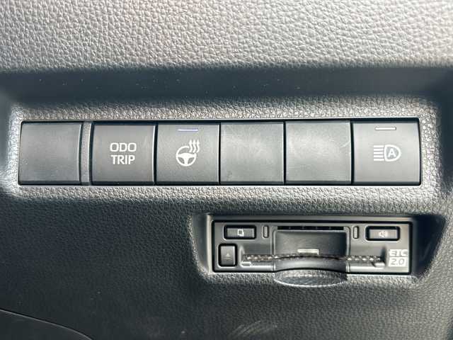 トヨタ ＲＡＶ４ ハイブリッド アドベンチャー 山形県 2023(令5)年 1.7万km アティチュードブラックマイカ ４WD/運転席パワーシート/電動パーキングブレーキ/純正ディスプレイオーディオナビ/（AM/FM/フルセグ/Bluetooth）/メモリーシート/前席エアシート/前席シートヒーター/ビルトインETC2.0/電動パーキングブレーキ/ブラインドスポットモニター/ステアリングヒーター/ブレーキホールド/サンルーフ・ガラスルーフ/ルーフレール/LEDヘッドライト/フォグランプ/電動格納ミラー/ウインカーミラー