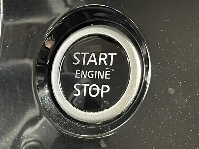 日産 セレナ ハイウェイスター V 大阪府 2019(令1)年 3.2万km ダークメタルグレー/ダイヤモンドブラック ProPILOT 純正9incナビ(フルセグ/DVD再生/Bluetooth) 360カメラ ETC 両側パワースライドドア 衝突軽減 レーダークルコン クリアランスソナー パークアシスト ドラレコ