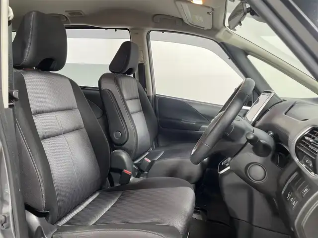 日産 セレナ ハイウェイスター V 大阪府 2019(令1)年 3.2万km ダークメタルグレー/ダイヤモンドブラック ProPILOT 純正9incナビ(フルセグ/DVD再生/Bluetooth) 360カメラ ETC 両側パワースライドドア 衝突軽減 レーダークルコン クリアランスソナー パークアシスト ドラレコ