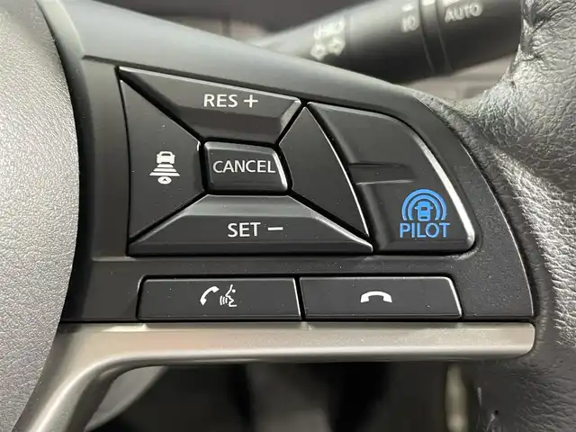 日産 セレナ ハイウェイスター V 大阪府 2019(令1)年 3.2万km ダークメタルグレー/ダイヤモンドブラック ProPILOT 純正9incナビ(フルセグ/DVD再生/Bluetooth) 360カメラ ETC 両側パワースライドドア 衝突軽減 レーダークルコン クリアランスソナー パークアシスト ドラレコ