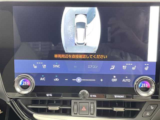 レクサス ＮＸ 350h Fスポーツ 千葉県 2021(令3)年 3万km グラファイトブラックガラスフレーク セーフティシステムプラス/・プリクラッシュセーフティ/・レーントレーシングアシスト/・ロードサインアシスト/・ドライバー異常時対応システム/・プロアクティブドライビングアシスト/・オートマチックハイビーム/・レーダークルーズコントロール/・レーンチェンジアシスト/・発進遅れ告知機能/純正14インチディスプレイオーディオ/・ナビ機能/・フルセグTV/・Bluetoothオーディオ接続/パノラミックビューモニター/パノラマルーフ/白黒コンビレザーシート/3眼フルLEDヘッドライト/ブラインドスポットモニター/パワーバックドア/AC100V電源 1500w