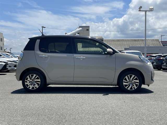 トヨタ パッソ モーダ　Gパッケージ 山形県 2020(令2)年 9万km ブラックマイカメタリック/パウダリーベージュメタリック 2トーン 衝突被害軽減システム/純正SDナビ/　　【CD　DVD　BT　ワンセグ　AUX】/バックカメラ/LEDオートライト/オートマチックハイビーム/フォグランプ/純正14インチアルミホイール/アイドリングストップ/コーナーセンサー/横滑り防止装置/電動格納ウィンカーミラー/スマートキー×２/ETC
