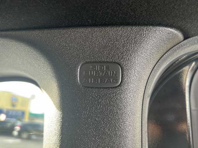 ホンダ Ｎ ＢＯＸ カスタム L スタイル+ブラック 静岡県 2022(令4)年 1.4万km クリスタルブラックパール ケンウッドナビ/・SD/・内蔵メモリ/・CD/DVD/・FM/AM/・フルセグTV/・Bluetooth/ホンダセンシング/●衝突軽減ブレーキ（CMBS）/●誤発進抑制機能/●歩行者事故低減ステアリング/●路外逸脱抑制機能/●渋滞追従機能付アダプティブクルーズコントロール（ACC）/●車線維持支援システム（LKAS）/●先行車発進お知らせ機能/●標識認識機能/●後方誤発進抑制機能/●オートハイビーム/主要装備/・バックカメラ/・運転席＋助手席シートヒーター/・ＥＴＣ/・コーナーセンサー/・ブレーキホールド/・電動パーキングブレーキ/・両側パワースライドドア/・サイドカーテンエアバッグ/・アレルクリーンプラスシート/・ブラック塗装純正14インチアルミ