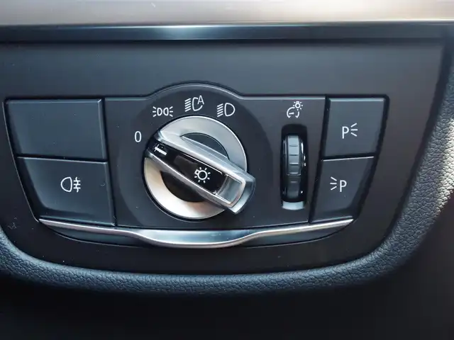 ＢＭＷ Ｘ３ xDrive20d Mスポーツ 埼玉県 2022(令4)年 3万km パール 1オーナー/ブラウンレザーシート/アダプティブクルーズコントロール/インテリジェントセーフティ/CarPlay/パークディスタンスコントロール/コンフォートアクセス/全周囲カメラ/純正ナビ/ETC/フルセグTV/シートヒーター/シートポジションメモリー機能