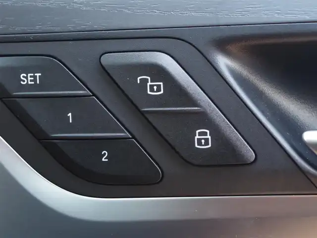 ＢＭＷ Ｘ３ xDrive20d Mスポーツ 埼玉県 2022(令4)年 3万km パール 1オーナー/ブラウンレザーシート/アダプティブクルーズコントロール/インテリジェントセーフティ/CarPlay/パークディスタンスコントロール/コンフォートアクセス/全周囲カメラ/純正ナビ/ETC/フルセグTV/シートヒーター/シートポジションメモリー機能