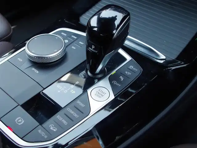 ＢＭＷ Ｘ３ xDrive20d Mスポーツ 埼玉県 2022(令4)年 3万km パール 1オーナー/ブラウンレザーシート/アダプティブクルーズコントロール/インテリジェントセーフティ/CarPlay/パークディスタンスコントロール/コンフォートアクセス/全周囲カメラ/純正ナビ/ETC/フルセグTV/シートヒーター/シートポジションメモリー機能