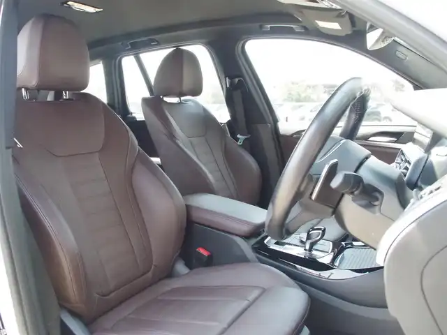 ＢＭＷ Ｘ３ xDrive20d Mスポーツ 埼玉県 2022(令4)年 3万km パール 1オーナー/ブラウンレザーシート/アダプティブクルーズコントロール/インテリジェントセーフティ/CarPlay/パークディスタンスコントロール/コンフォートアクセス/全周囲カメラ/純正ナビ/ETC/フルセグTV/シートヒーター/シートポジションメモリー機能