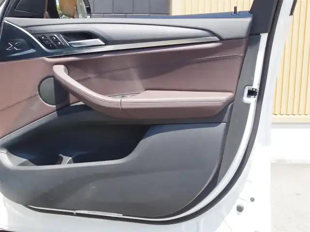 ＢＭＷ Ｘ３ xDrive20d Mスポーツ 埼玉県 2022(令4)年 3万km パール 1オーナー/ブラウンレザーシート/アダプティブクルーズコントロール/インテリジェントセーフティ/CarPlay/パークディスタンスコントロール/コンフォートアクセス/全周囲カメラ/純正ナビ/ETC/フルセグTV/シートヒーター/シートポジションメモリー機能