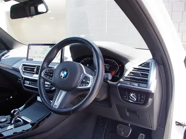 ＢＭＷ Ｘ３ xDrive20d Mスポーツ 埼玉県 2022(令4)年 3万km パール 1オーナー/ブラウンレザーシート/アダプティブクルーズコントロール/インテリジェントセーフティ/CarPlay/パークディスタンスコントロール/コンフォートアクセス/全周囲カメラ/純正ナビ/ETC/フルセグTV/シートヒーター/シートポジションメモリー機能