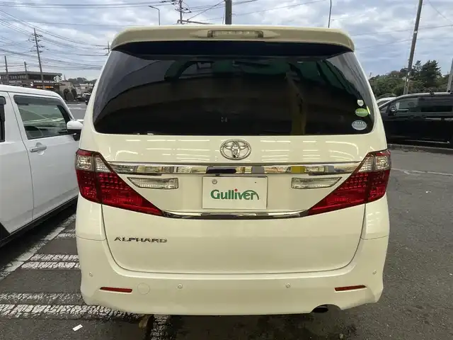 トヨタ アルファード 240S タイプゴールド 神奈川県 2013(平25)年 9.5万km ホワイトパールクリスタルシャイン サンルーフ/社外フリップダウン/横滑り防止装置/電動リアゲート/両側パワースライドドア/社外ナビ（avn-zx02i）/フルセグTV/BT/CD/DVD/FM/AM/キセノンヘッドライト/オートライト/フォグランプ/社外AW付き冬タイヤあり/ドラレコ/ETC