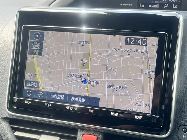 トヨタ ヴォクシー ZS 煌Ⅲ 島根県 2020(令2)年 7.6万km ブラック 純正９インチナビ　/フルセグＴＶ　/ＤＶＤ再生　/Ｂｌｕｅｔｏｏｔｈ　/バックカメラ　/フリップダウンモニター　/ビルトインETC2.0　/クルーズコントロール　/レーンキープアシスト/両側パワースライド　/前後コーナーセンサー/衝突軽減システム/自動ハイビーム/純正LEDライト/純正フォグランプ/純正16インチアルミホイール
