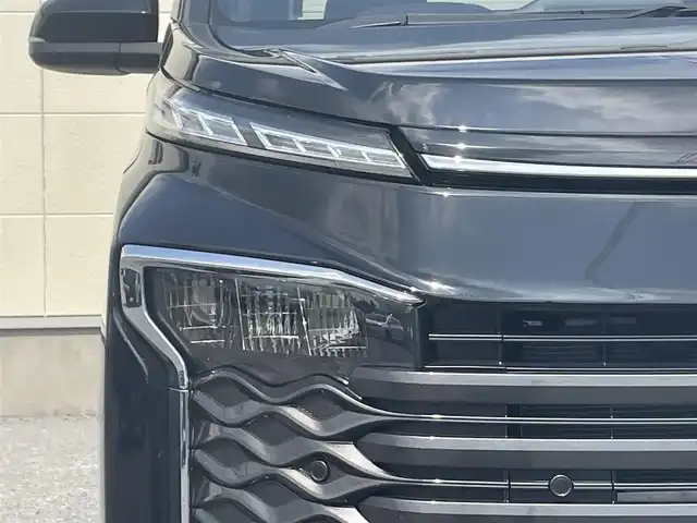 トヨタ ヴォクシー S－G 茨城県 2022(令4)年 2.1万km アティチュードブラックマイカ 純正メモリーナビ/　(TV/BT/CD/DVD)/フルセグ/バックカメラ/コーナーセンサー/両側パワースライドドア/クルーズコントロール/シートヒーター/純正フロアマット/純正アルミホイール/スペアキー１本/キャプテンアームレスト/LEDヘッドライト/快適便利パッケージ/ETC