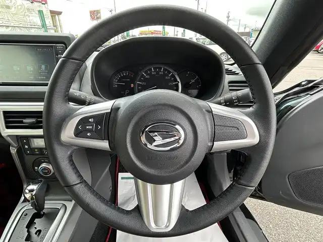 ダイハツ コペン セロ 新潟県 2021(令3)年 1.5万km ブリティッシュグリーンマイカ 純正ナビ/(AM/FM/CD/DVD/BT/フルセグ)/シートヒーター/MTモード付きAT/革巻きステアリング/ステアリングスイッチ/アイドリングストップ/LEDヘッドライト/フォグランプ/横滑り防止/プッシュスタート/スマートキー