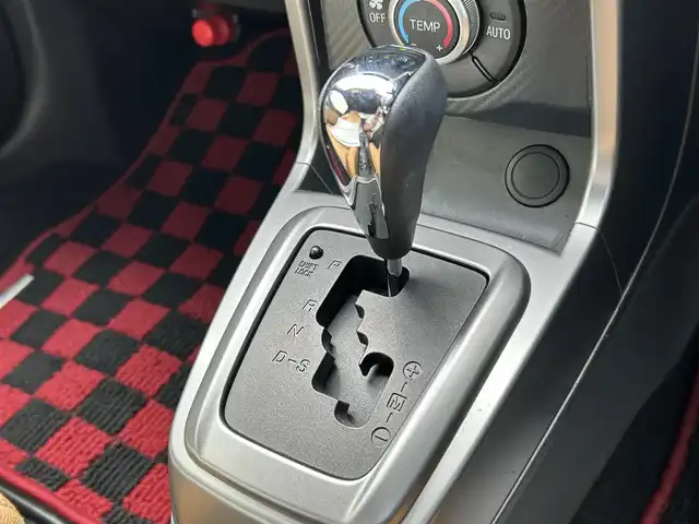 ダイハツ コペン セロ 新潟県 2021(令3)年 1.5万km ブリティッシュグリーンマイカ 純正ナビ/(AM/FM/CD/DVD/BT/フルセグ)/シートヒーター/MTモード付きAT/革巻きステアリング/ステアリングスイッチ/アイドリングストップ/LEDヘッドライト/フォグランプ/横滑り防止/プッシュスタート/スマートキー